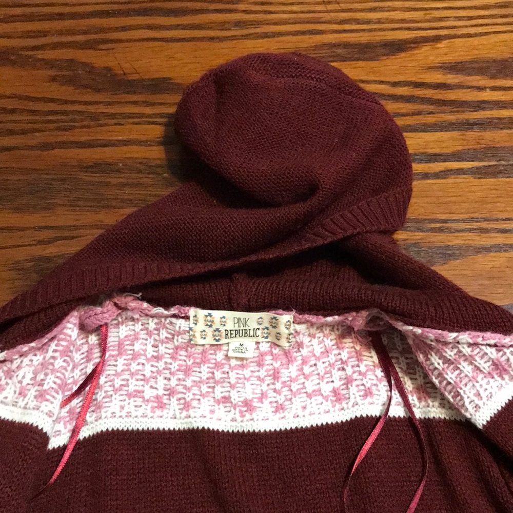 Girl’s Hooded Pink Republic Sweater Size 10/12 - Picture 10 of 16